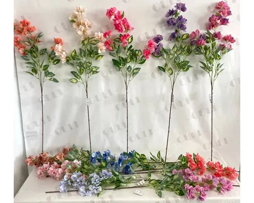 Wie man künstliche Blumen frisch aussieht