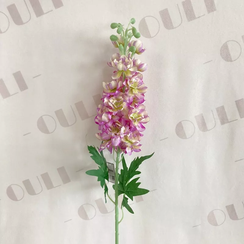 Künstliche Delphiniumblüten