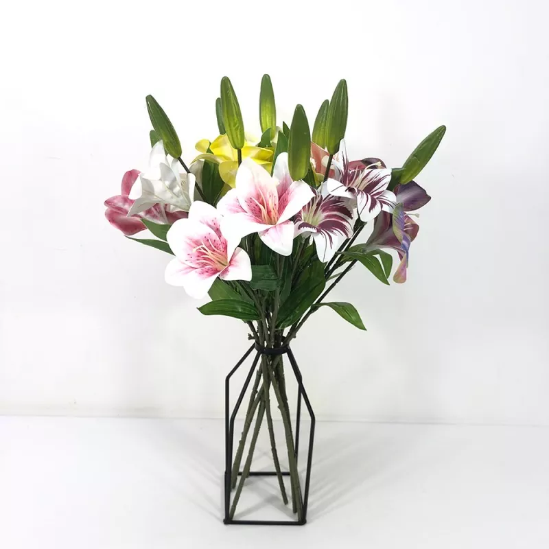 Falsche Lilieblumen